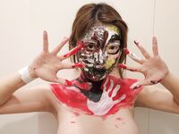 ล่าสุดที่รั่วไหลออกมาบน Twitter คือสาวปัญญาชนวิทยาลัยจิตวิทยาทางเลือก [คาริน] ที่ถ่ายรูปส่วนตัวที่ไม่เหมาะสมต่างๆ เธอชอบสร้างในส่วนส่วนตัวและชอบมีเซ็กส์กับลิลลี่เพื่อนสนิทของเธอ