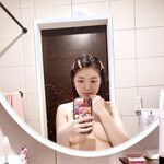 ล่าสุดที่รั่วไหลออกมาบน Twitter คือสาวปัญญาชนวิทยาลัยจิตวิทยาทางเลือก [คาริน] ที่ถ่ายรูปส่วนตัวที่ไม่เหมาะสมต่างๆ เธอชอบสร้างในส่วนส่วนตัวและชอบมีเซ็กส์กับลิลลี่เพื่อนสนิทของเธอ