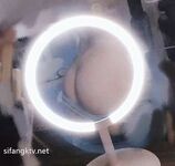 超级巨乳女神【老公不在家】露脸私拍，各种自慰调教啪啪，巨乳肥臀无毛一线天馒头逼，天生极品炮架子