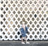 Menunjukkan wajah anda adalah cara untuk pergi! Orang tidak sepatutnya kelihatan tulen, berkulit cerah, tidak berambut dan cantik, gadis yang suka mendedahkan diri mereka [Yiliwen] melanggan, mendedahkan diri mereka di hadapan pelbagai orang di pasar raya