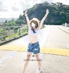 Menunjukkan wajah anda adalah cara untuk pergi! Orang tidak sepatutnya kelihatan tulen, berkulit cerah, tidak berambut dan cantik, gadis yang suka mendedahkan diri mereka [Yiliwen] melanggan, mendedahkan diri mereka di hadapan pelbagai orang di pasar raya