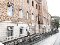 Menunjukkan wajah anda adalah cara untuk pergi! Orang tidak sepatutnya kelihatan tulen, berkulit cerah, tidak berambut dan cantik, gadis yang suka mendedahkan diri mereka [Yiliwen] melanggan, mendedahkan diri mereka di hadapan pelbagai orang di pasar raya