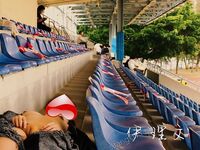 Menunjukkan wajah anda adalah cara untuk pergi! Orang tidak sepatutnya kelihatan tulen, berkulit cerah, tidak berambut dan cantik, gadis yang suka mendedahkan diri mereka [Yiliwen] melanggan, mendedahkan diri mereka di hadapan pelbagai orang di pasar raya