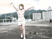 Menunjukkan wajah anda adalah cara untuk pergi! Orang tidak sepatutnya kelihatan tulen, berkulit cerah, tidak berambut dan cantik, gadis yang suka mendedahkan diri mereka [Yiliwen] melanggan, mendedahkan diri mereka di hadapan pelbagai orang di pasar raya