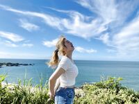 The latest leaked on Twitter is the alternative psychology female college intellectual girl [karin], all kinds of indecent private photos 2, likes to create in private parts and likes to be with her best friend Lily