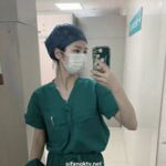 现在的小医院都这么野吗？白衣天使清纯护士帮病人打飞机，还帮口交，在手术室操作！在里面上班的医生和护士工资肯定很高