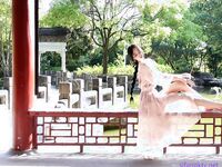 Abang dewi selebriti Internet kecantikan Xu Jun membayar paparan yang disesuaikan