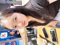 การแสดงใบหน้าของคุณเป็นหนทางไป! สามีซึ่งภรรยามีชู้ชั้นนำคือชายผู้โหดเหี้ยมภรรยาสุดฮอตของกวางตุ้ง [ยาย่า] ถ่ายทำเป็นการส่วนตัวในฤดูกาลที่สองโดยแสดงใบหน้าของเธอในระหว่างกิจกรรมกลางแจ้ง 3P ในห้างสรรพสินค้า