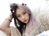 露脸才是王道！推特网红高颜狂野气质御姐【VAVA】私拍，露出紫薇调教各种风格开放大胆