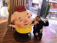 露脸才是王道！推特网红高颜狂野气质御姐【VAVA】私拍，露出紫薇调教各种风格开放大胆