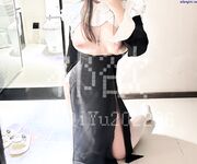 Cô gái trẻ Twitter trẻ trung và bất khả chiến bại [Yu Zi] lộ mặt trong buổi chụp ảnh riêng tư, với bộ ngực to màu hồng và chiếc bánh bao hấp hổ trắng quý hiếm, bầu trời rất dịu dàng và đạo cụ được dùng để thủ dâm đến mức rất cao