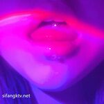 女神が素顔を見せる究極の暴露！ Twitterフォロワー23万人の無敵の巨乳美女みこちゃん【ローストダックダック666】が金持ちのおもちゃとしておっぱいをフェラしたりセックスしたりする様子を高額で個人撮影された