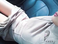 91 คู่รักสำส่อนคนดัง [Your Mouth is Precious] การถ่ายทำส่วนตัว ก้นพีชของภรรยาสุดฮอตและหัวนมขนาดใหญ่ถูกเปิดเผยสำหรับการมีเซ็กส์กลางแจ้ง พวกเขาชอบอุปกรณ์ประกอบฉากไก่ที่จะเล่นด้วย