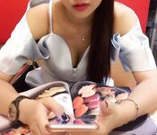 91 คู่รักสำส่อนคนดัง [Your Mouth is Precious] การถ่ายทำส่วนตัว ก้นพีชของภรรยาสุดฮอตและหัวนมขนาดใหญ่ถูกเปิดเผยสำหรับการมีเซ็กส์กลางแจ้ง พวกเขาชอบอุปกรณ์ประกอบฉากไก่ที่จะเล่นด้วย