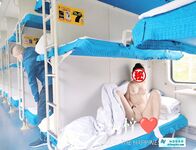 炸裂！出道即巅峰，新手露出界天花板女神【桔梓】专玩人前露出地铁超市火车上公园毫无底线，啪啪自慰勾引能玩的都完了