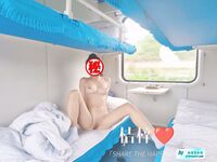 炸裂！出道即巅峰，新手露出界天花板女神【桔梓】专玩人前露出地铁超市火车上公园毫无底线，啪啪自慰勾引能玩的都完了