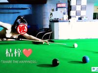 炸裂！出道即巅峰，新手露出界天花板女神【桔梓】专玩人前露出地铁超市火车上公园毫无底线，啪啪自慰勾引能玩的都完了