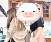 海角社區姐弟亂倫大神【豐乳肥臀的姐姐】爸媽不在家跟姐姐肆無忌憚的做愛從廚房做到卧室炮火響了一夜精液射她逼毛