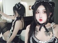 [절판 자료] 충칭의 유명 외모와 문신을 한 Lou Feng "Xixi"의 개인 사진 및 섹스 비디오 모음