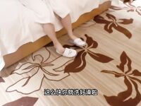 ปรมาจารย์แห่งการร่วมประเวณีระหว่างพี่น้องในชุมชน Haijiao [น้องสาวหน้าอกใหญ่และบั้นท้าย] น้องสาวของฉันไปทัศนศึกษาที่โรงแรมแห่งหนึ่ง เรามีค่ำคืนที่เร่าร้อนในโรงแรมตั้งแต่ห้องน้ำไปจนถึงเตียง น้องสาวของฉันถึงจุดสุดยอดและพูดว่า เธอทนไม่ไหว