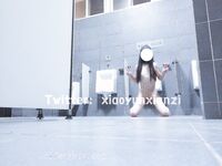 Lần rò rỉ mới nhất vào tháng 11, nữ sinh mảnh khảnh [Xiao Yun Fairy] của Huang Chameng có thể khỏa thân, có thể điều chỉnh và có thể tùy chỉnh trên Twitter Ảnh riêng tư, nhiều hình ảnh phơi sáng khác nhau trong nhà vệ sinh nam trên đường chính và liếm bồn