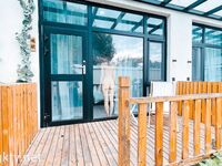 【超鮮明4K強化版】11月最新 - Twitter元祖夫婦露出界の巨匠「Little Cutie」が高原旅行中に捉えた大胆露出とセックス映像写真集！女の子もスタイルが良くて、意地悪でコケティッシュで、めちゃくちゃ犯されたいです (1)