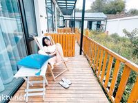 【超鮮明4K強化版】11月最新 - Twitter元祖夫婦露出界の巨匠「Little Cutie」が高原旅行中に捉えた大胆露出とセックス映像写真集！女の子もスタイルが良くて、意地悪でコケティッシュで、めちゃくちゃ犯されたいです (1)