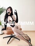 olive 黑色綁帶女王