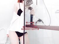 Pandangan Jiujiu Xiao M, selebriti internet terbaik yang telah mencapai kemuncak kerjayanya sejak debutnya.