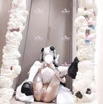 純欲小可愛〖紫皮大蒜〗主打的就是一個反差，超級粉嫩絕世美穴 淫水一直流...淫盪的小可愛！