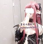 純欲小可愛〖紫皮大蒜〗主打的就是一個反差，超級粉嫩絕世美穴 淫水一直流...淫盪的小可愛！