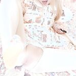 純欲小可愛〖紫皮大蒜〗主打的就是一個反差，超級粉嫩絕世美穴 淫水一直流...淫盪的小可愛！