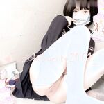 純欲小可愛〖紫皮大蒜〗主打的就是一個反差，超級粉嫩絕世美穴 淫水一直流...淫盪的小可愛！