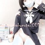 純欲小可愛〖紫皮大蒜〗主打的就是一個反差，超級粉嫩絕世美穴 淫水一直流...淫盪的小可愛！