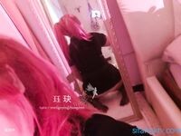 Yang terbaru bocor pada bulan November, di Twitter, seorang pelajar kolej dengan payudara besar berpayudara besar [Yu Jue] telah diambil gambar secara peribadi dengan bayaran Dia menggunakan alat mandi untuk melancap dengan payudara besar, punggung besar 