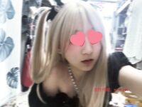 推特萝莉福利姬【JULES】已退圈绝版福利视频，一线天粉嫩鲍鱼，自慰爽可，潺潺流水！