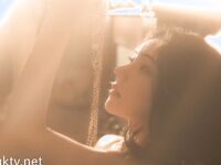 รวมผลงานใหม่ในเดือนพฤศจิกายน 2566 ช่างภาพมืออาชีพ [JAYS] ผสมผสานศิลปะกับภาพโป๊เปลือยได้อย่างลงตัว ทิวทัศน์ที่สวยงามและหญิงสาวสวยที่เติมเต็มซึ่งกันและกัน เป็นผลงานศิลปะจากโทนสีและมุม