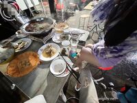 海角大神【会喷水的亲姐姐】姐弟乱伦后续又来了！ 165CM 身材高挑的漂亮御姐型姐姐趁姐姐打游戏强行插入，中途我妈突然回来，晚上溜到房间内射被姐姐啪啪打脸