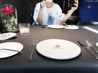 탑 로리타 [진저 투투] 최고의 찐빵, 다양한 위치에서 섹스와 입으로, 큰 가슴, 긴 다리, 날씬하고 통통한 몸매, 다양한 상사에게 엿먹이고 영상까지 촬영 한 그녀는 매우 요염하고 뻔뻔합니다.