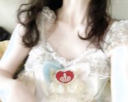 탑 로리타 [진저 투투] 최고의 찐빵, 다양한 위치에서 섹스와 입으로, 큰 가슴, 긴 다리, 날씬하고 통통한 몸매, 다양한 상사에게 엿먹이고 영상까지 촬영 한 그녀는 매우 요염하고 뻔뻔합니다.