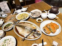 탑 로리타 [진저 투투] 최고의 찐빵, 다양한 위치에서 섹스와 입으로, 큰 가슴, 긴 다리, 날씬하고 통통한 몸매, 다양한 상사에게 엿먹이고 영상까지 촬영 한 그녀는 매우 요염하고 뻔뻔합니다.