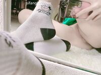 Inosenteng maliit na cutie [Eat Yaoyao] Maputi at malambot na lolita ang katawan, mabilog at cute na pink na puki, sobrang slutty sa murang edad, cute at contrasting