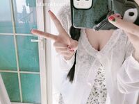 Inosenteng maliit na cutie [Eat Yaoyao] Maputi at malambot na lolita ang katawan, mabilog at cute na pink na puki, sobrang slutty sa murang edad, cute at contrasting