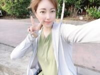 Vào cuối năm, một dòng tweet gây sốc xuất hiện trên Twitter. Nữ thần khuôn mặt cao và ngực khủng tương phản [Wine Moon], được chủ nhân đào tạo để quay phim riêng.