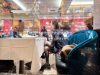 Vào cuối năm, một dòng tweet gây sốc xuất hiện trên Twitter. Nữ thần khuôn mặt cao và ngực khủng tương phản [Wine Moon], được chủ nhân đào tạo để quay phim riêng.