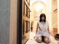 Vào cuối năm, một dòng tweet gây sốc xuất hiện trên Twitter. Nữ thần khuôn mặt cao và ngực khủng tương phản [Wine Moon], được chủ nhân đào tạo để quay phim riêng.