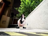 Vào cuối năm, một dòng tweet gây sốc xuất hiện trên Twitter. Nữ thần khuôn mặt cao và ngực khủng tương phản [Wine Moon], được chủ nhân đào tạo để quay phim riêng.