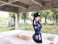 Vào cuối năm, một dòng tweet gây sốc xuất hiện trên Twitter. Nữ thần khuôn mặt cao và ngực khủng tương phản [Wine Moon], được chủ nhân đào tạo để quay phim riêng.