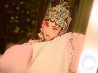 Vào cuối năm, một dòng tweet gây sốc xuất hiện trên Twitter. Nữ thần khuôn mặt cao và ngực khủng tương phản [Wine Moon], được chủ nhân đào tạo để quay phim riêng.