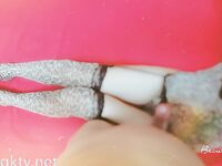 超顶级NTR绿帽人妻，肥臀一线天美鲍【QWERXPZ】订阅私拍，滴蜡露出紫薇喷水调教，约单男3P内射，刷锅狠人